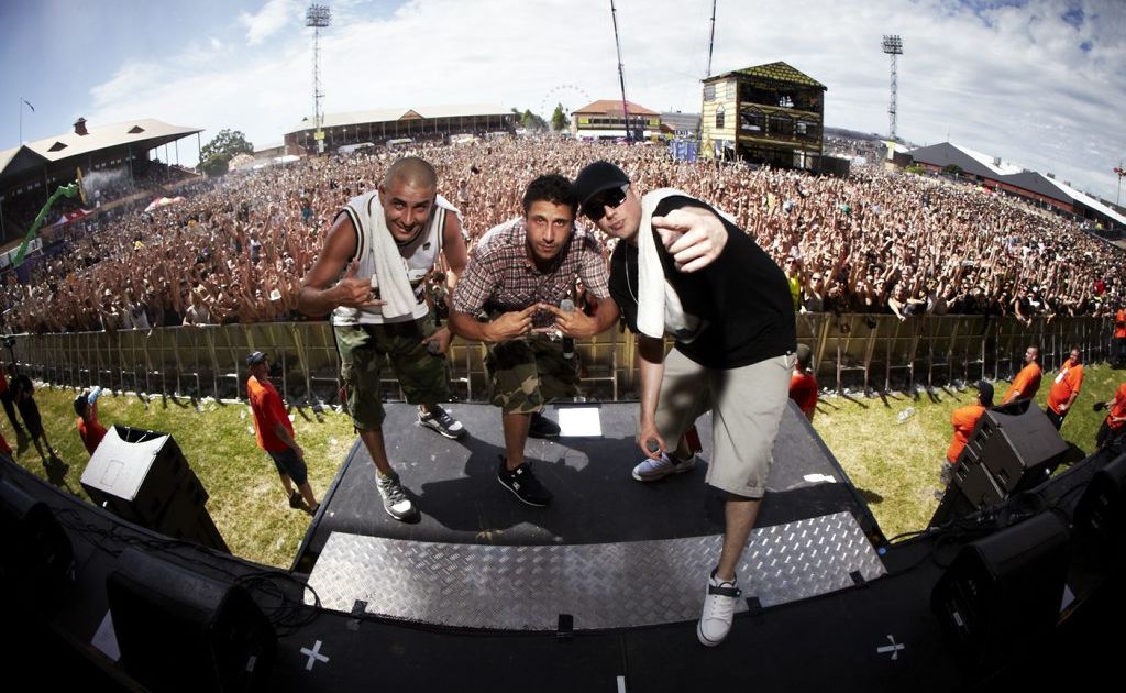 Bliss n Eso. Bliss n Eso.
